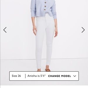 Brand new with tags, Madewell 11” high-rise skinny jeans in pure white, size 24